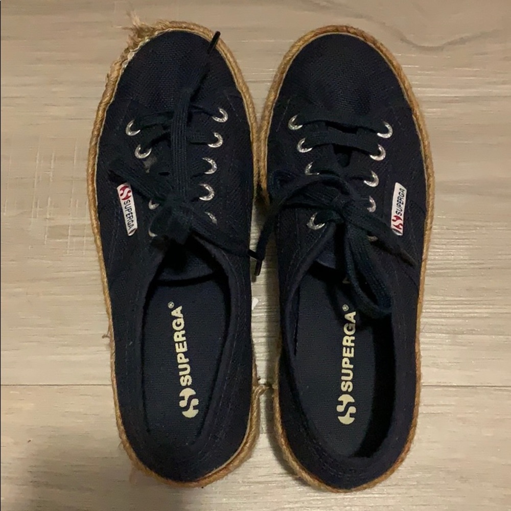 Superga size 6 1/2